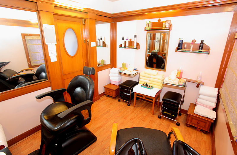 4. Indulge in Luxurious Treatments and Pampering Packages at Wise Beauty Spa