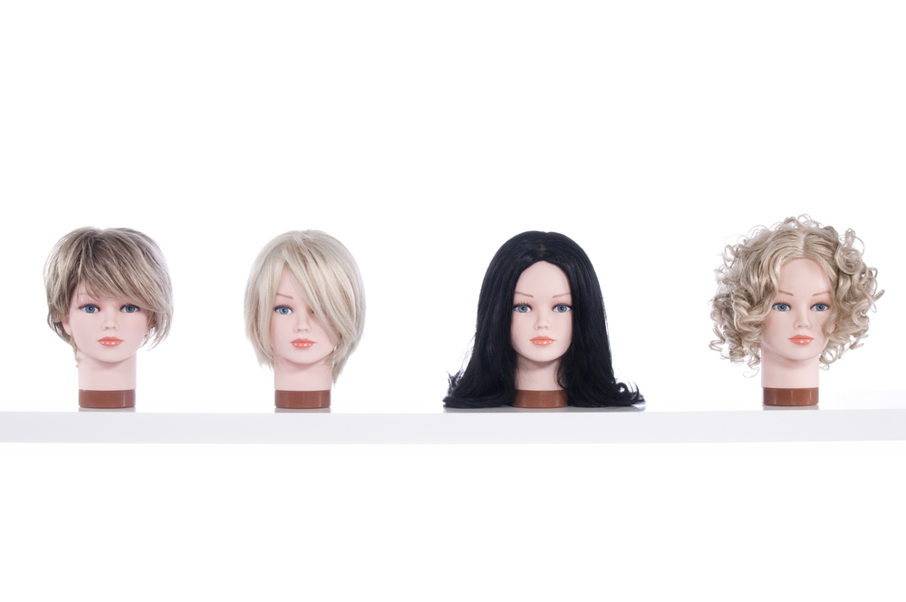 mannequin heads wearing wigs