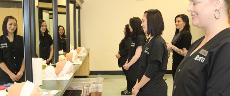 How Can Cosmetology Classes Lead to a Better Cosmetology Career?
