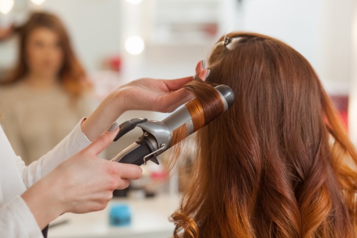 choosing the right cosmetology programs