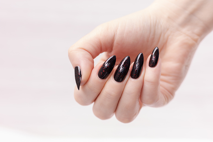 burgundy vampy nails